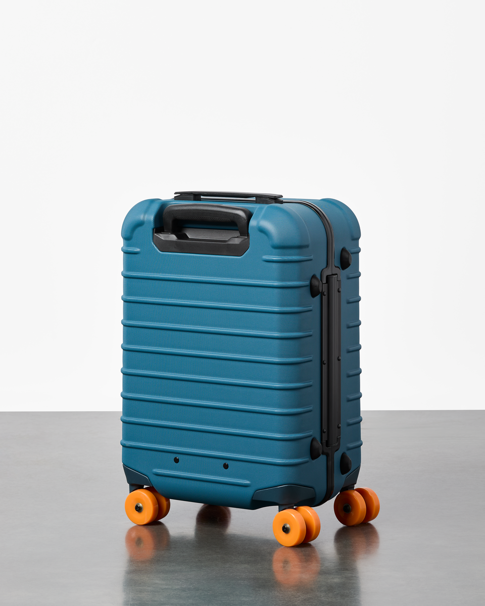 Coraza Suitcase - Carry On, Blue Spruce