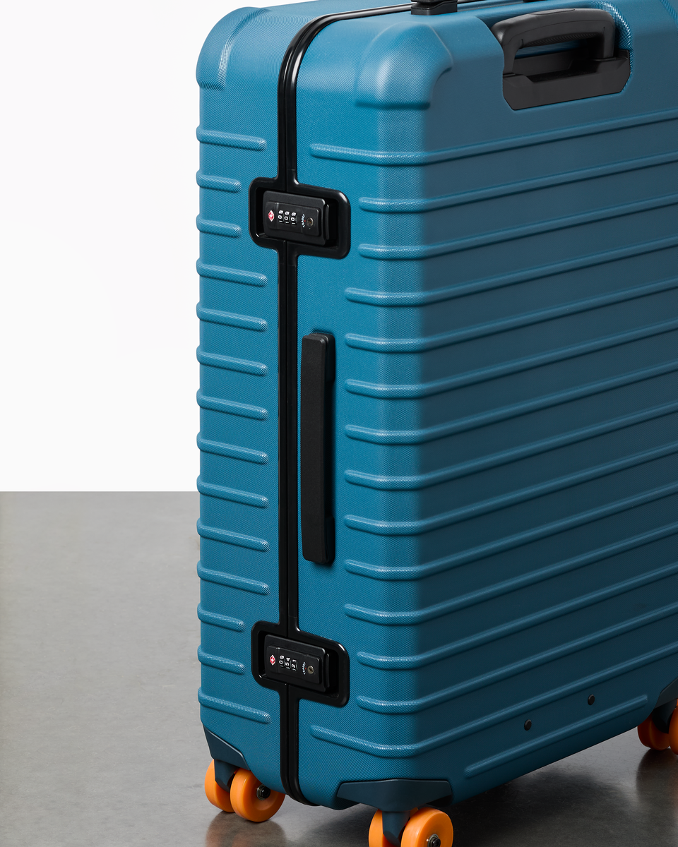 Coraza Suitcase - Medium Checked, Blue Spruce