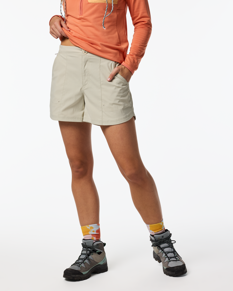 Coraje 4 Inch Tech Short - Women's, Mineral, Model Ellen